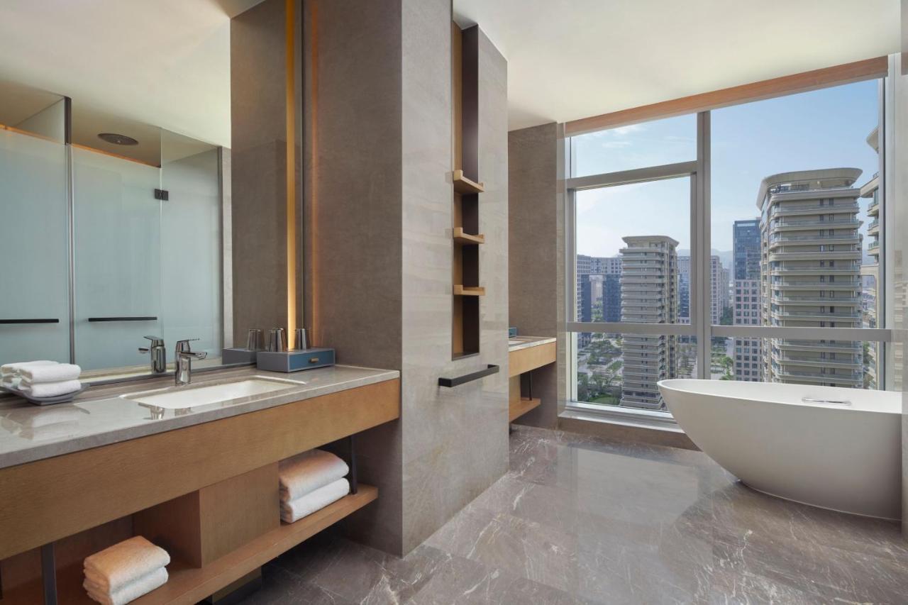 Courtyard By Marriott Wenzhou Yueqing Hotel Exterior photo