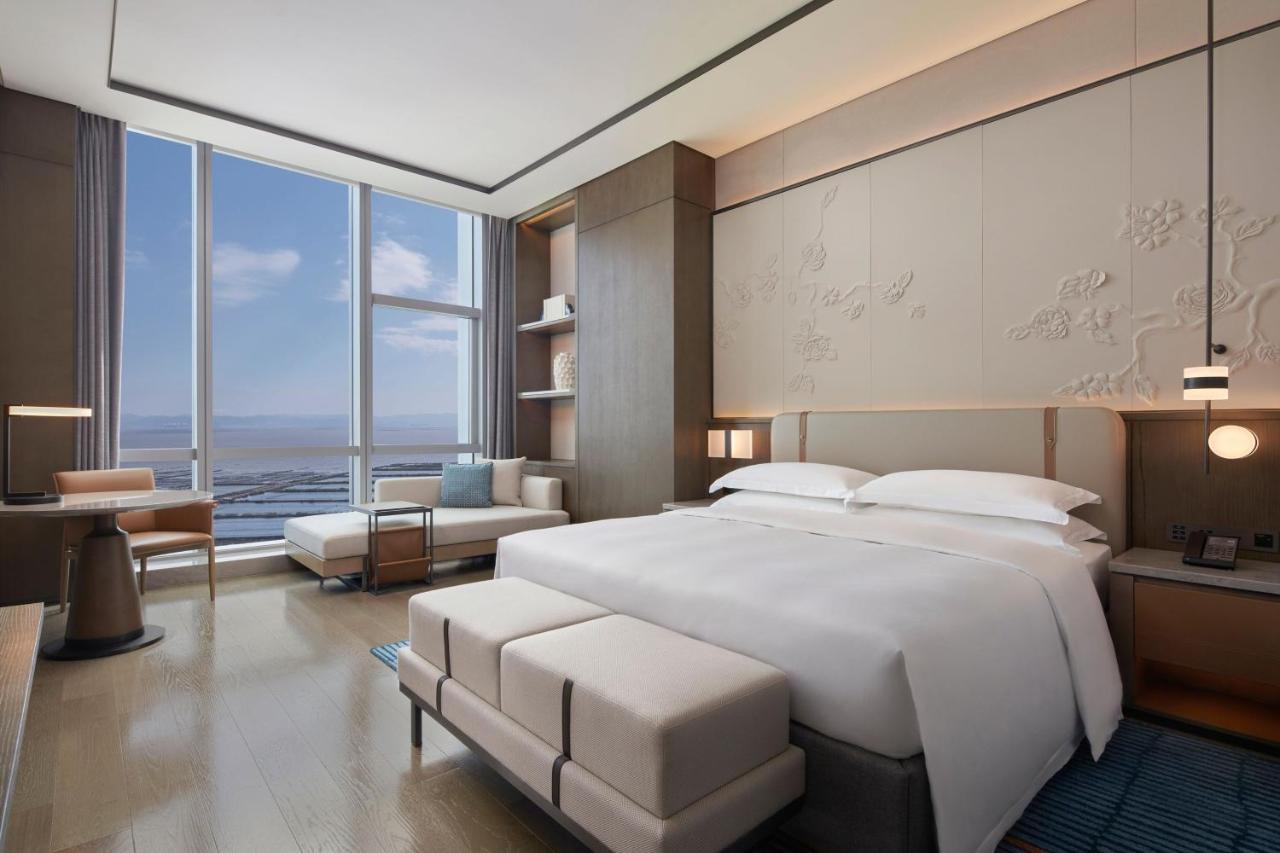 Courtyard By Marriott Wenzhou Yueqing Hotel Exterior photo