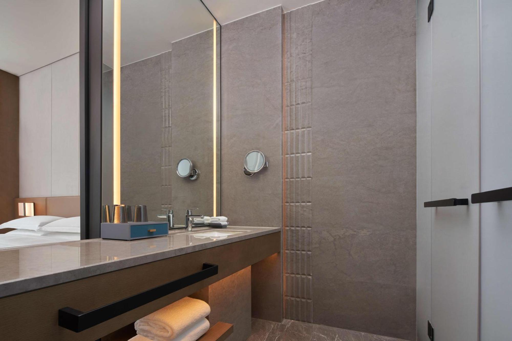 Courtyard By Marriott Wenzhou Yueqing Hotel Exterior photo